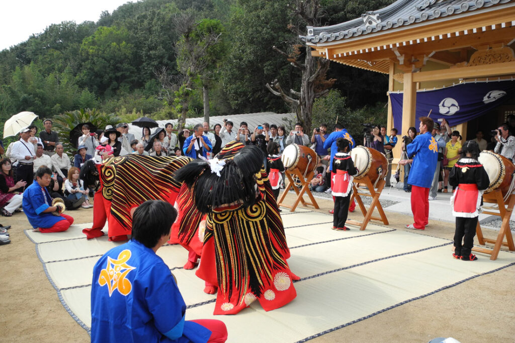 香川県大将軍神社の獅子舞の奉納